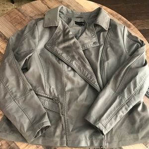 NWT Ryan Wythe Faux Leather and Suede Gray Jacket 1X